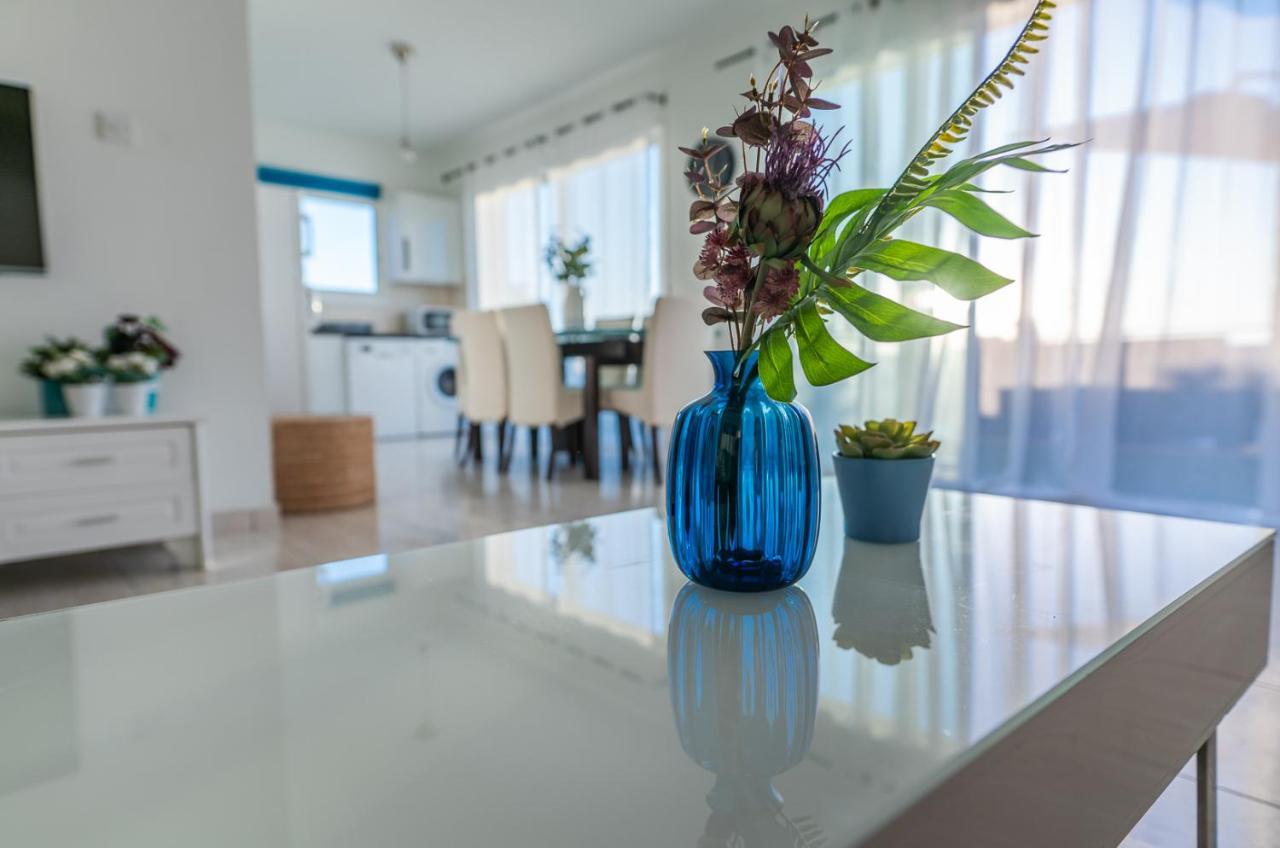 Makenzy Seaview Penthouse Apartment Larnaca Luaran gambar